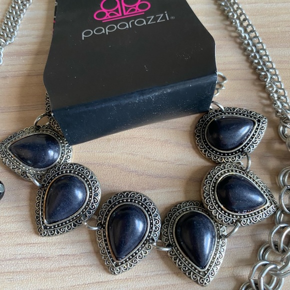 Paparazzi Necklace and Bracelet - Picture 5 of 7